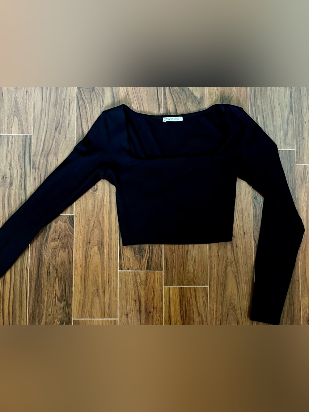 Zara Black Long-Sleeve Square Neck Crop Top